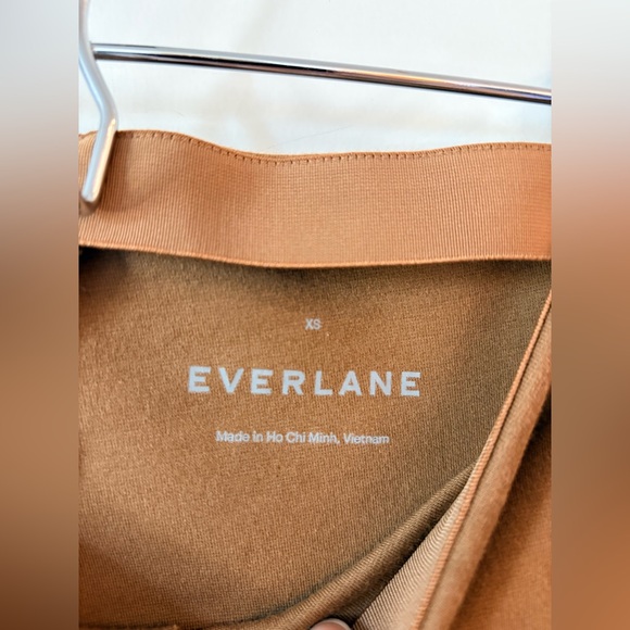 Everlane Dream Kick Flare Pants Side Zipper Tan Trouser
Women’s Size XS - Picture 3 of 6